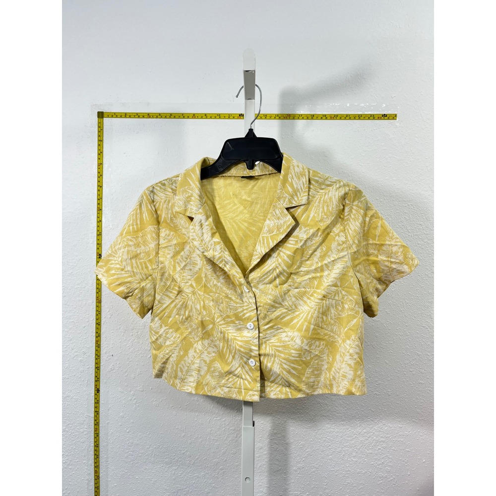 SHEIN Yellow Palm Leaf Print Cropped Button Up Shirt Tropical Summer Top Size M